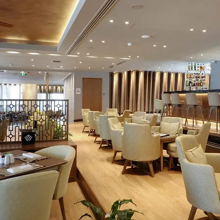 Ξενοδοχείο Wyndham Grand