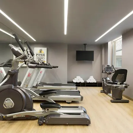 Ξενοδοχείο Wyndham Grand 5*